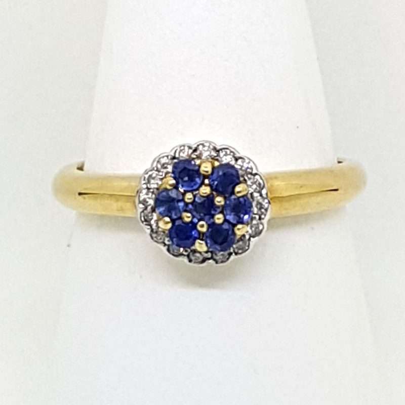 9ct Yellow Gold 7 Sapphires surrounded by Diamonds Round Cluster Ring - Daisy / Cupcake