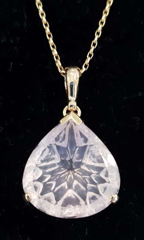 9ct Gold Exquisitely Carved Rose Quartz Pendant on 9ct Chain