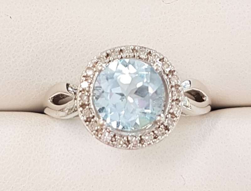 9ct White Gold Topaz and Diamond Round Ring