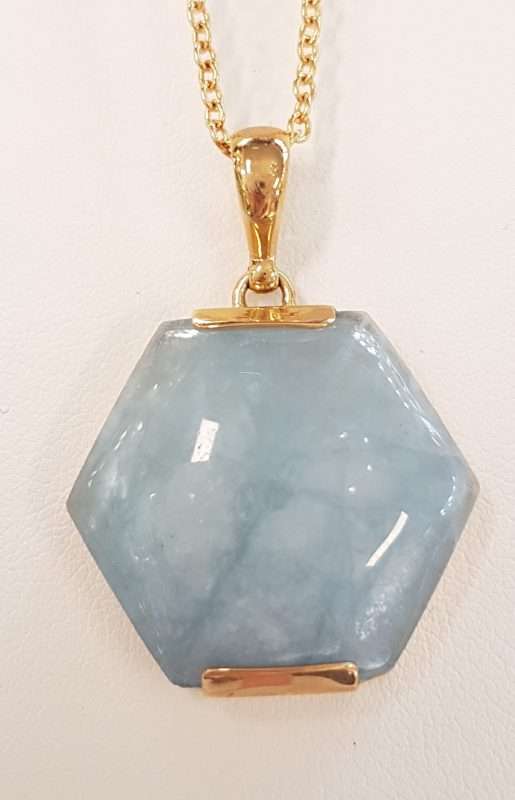 9ct Yellow Gold Hexagonal Cabochon Cut Aquamarine Pendant on 9ct Gold Chain