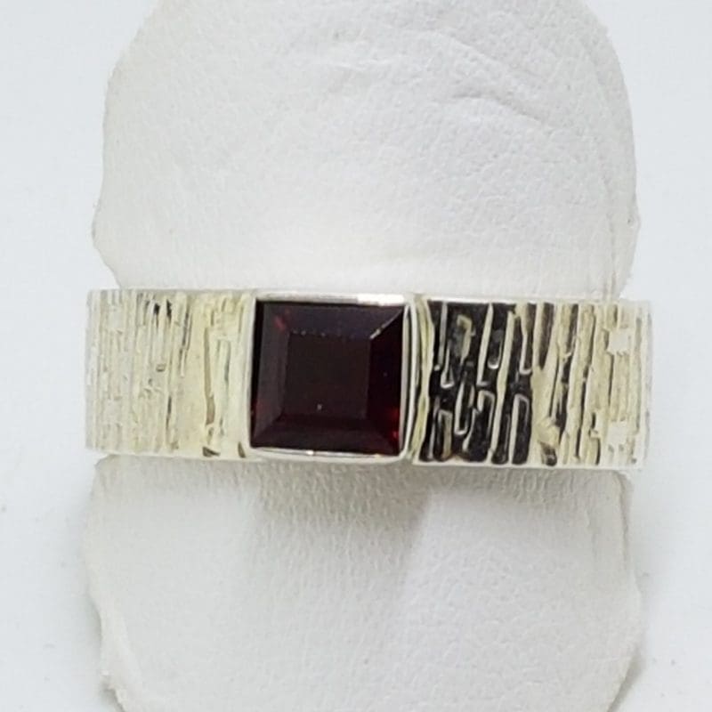 Sterling Silver Square Garnet in Wide Patterned Band Ring