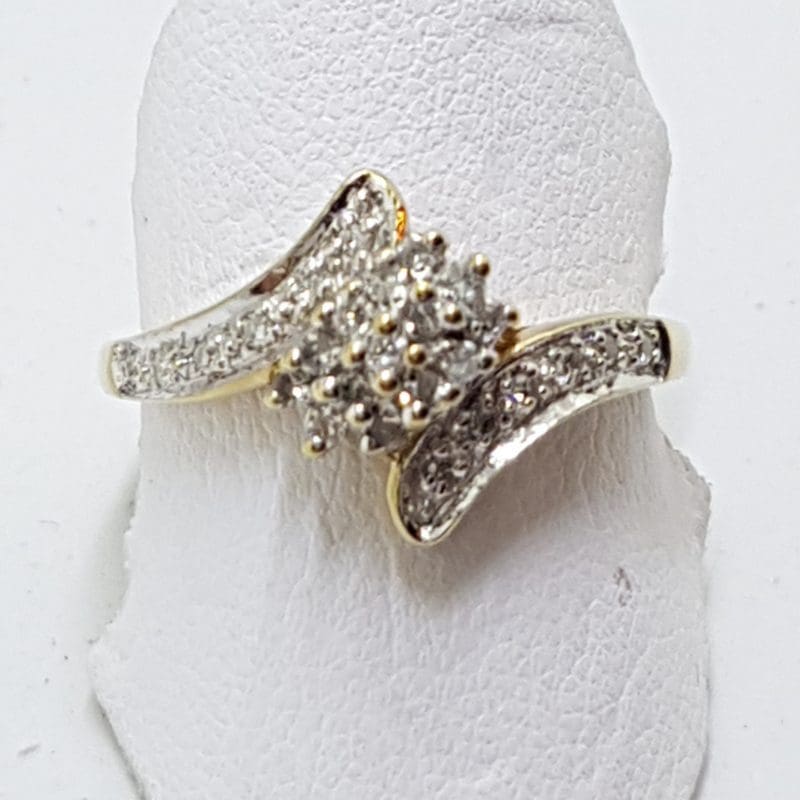 9ct Yellow Gold Diamond Cluster Ring
