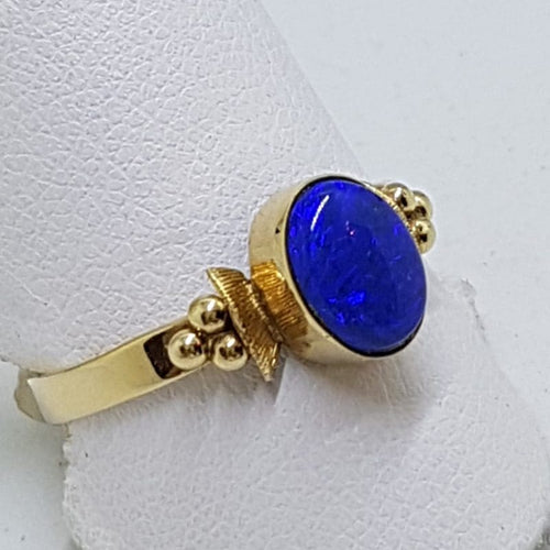 14ct Yellow Gold Oval Blue Lightning Ridge Opal Ring