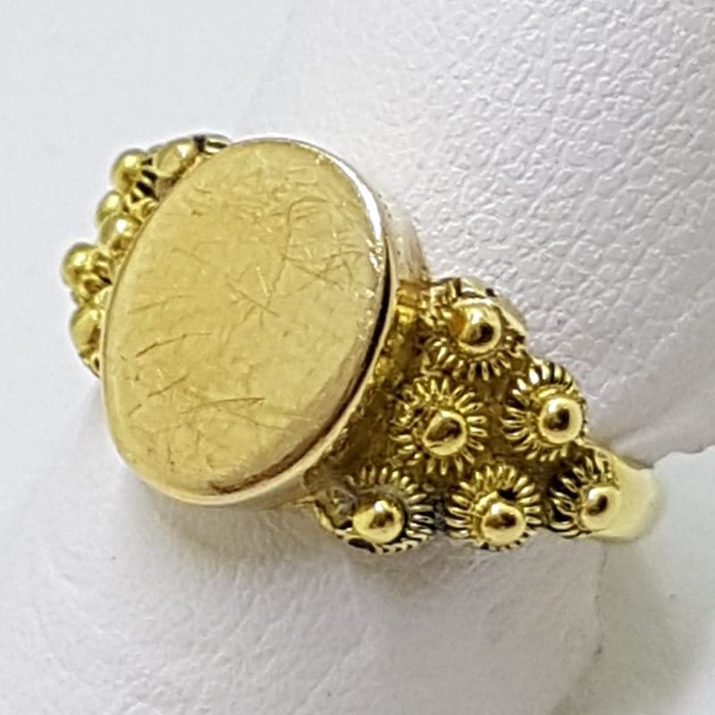 14ct Yellow Gold Ornate Oval Signet Ring