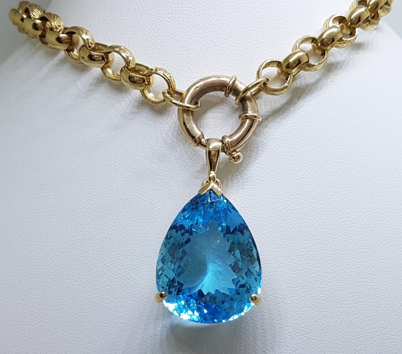 9ct Yellow Gold Large Blue Topaz Pendant on Heavy Belcher Link 9ct Gold Chain ( With Bolt Clasp )