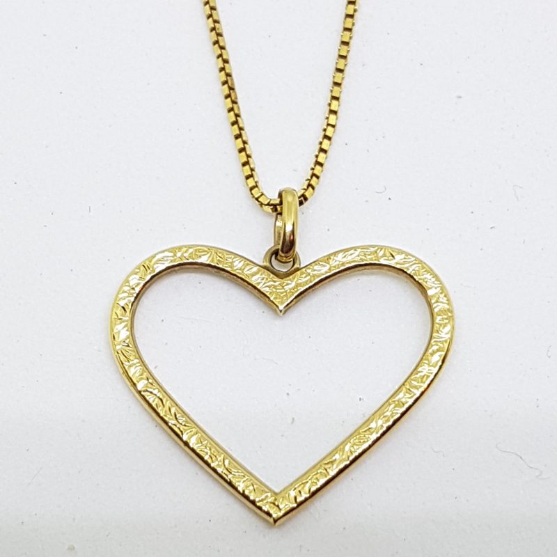 9ct Yellow Gold Large Open Ornate Heart Pendant on 9ct Gold Chain