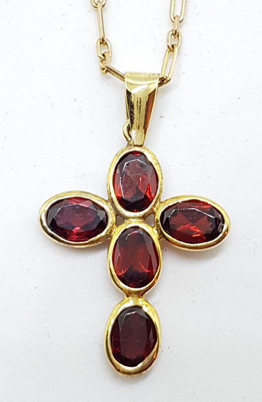 9ct Yellow Gold Garnet Crucifix  / Cross Pendant on 9ct Chain - Ovals