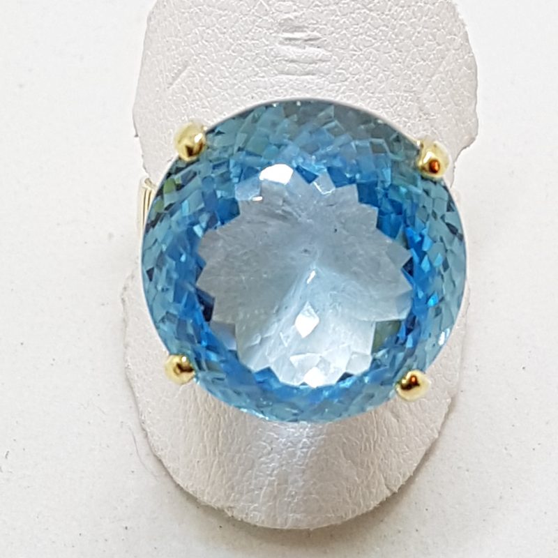 9ct Yellow Gold Large Blue Topaz Round Cocktail Ring