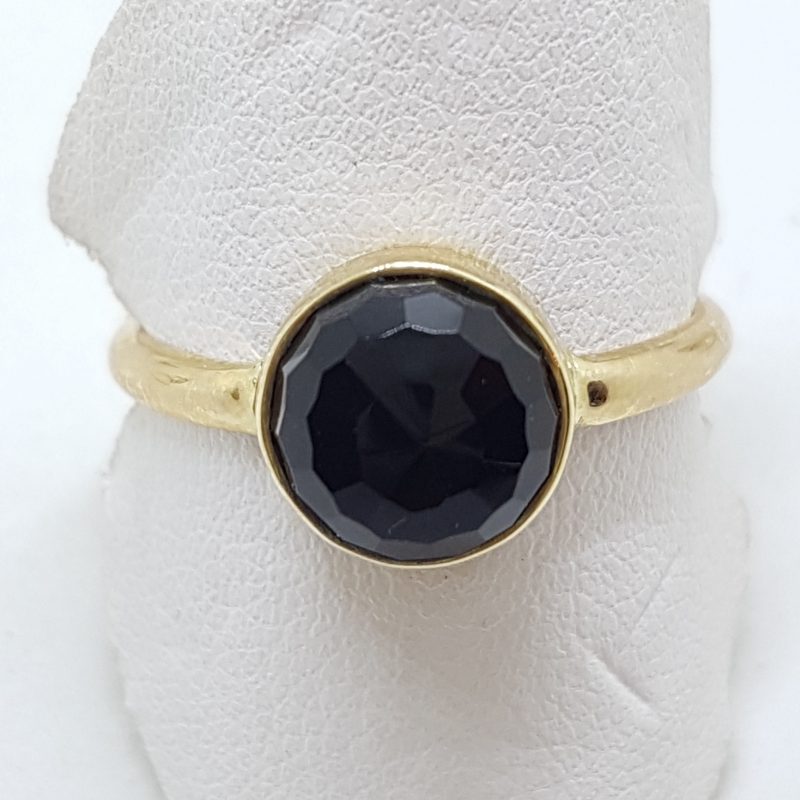9ct Yellow Gold Round Faceted Onyx Bezel Set Ring
