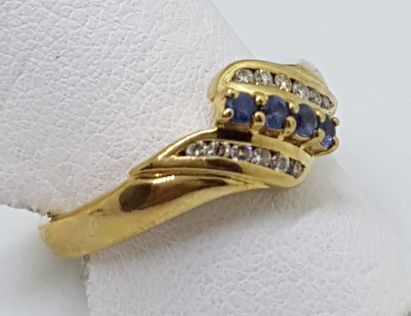 9ct Yellow Gold Natural Ceylon Sapphire &amp; Diamond Twist Ring