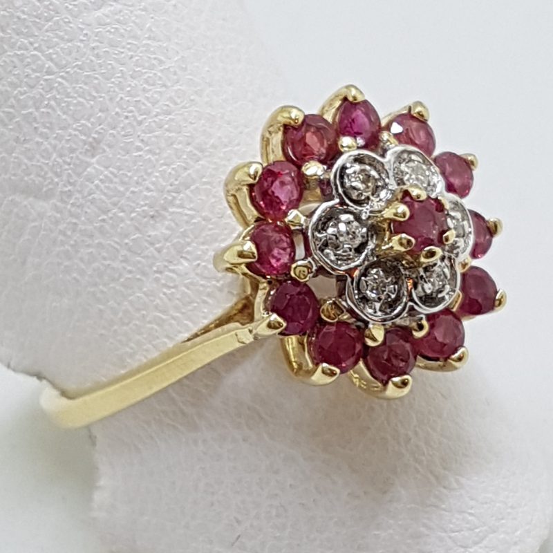 9ct Yellow Gold Natural Ruby &amp; Diamond Round Cluster Ring
