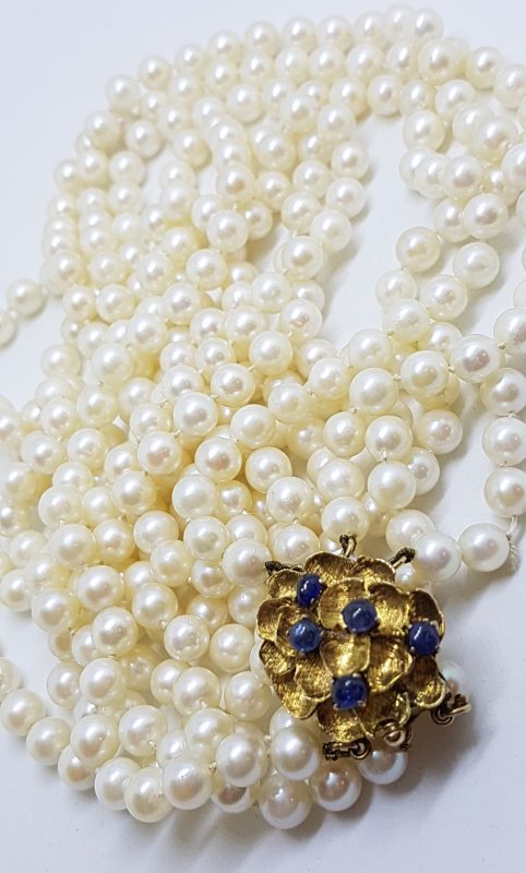 14ct Yellow Gold Large Ornate Sapphire Clasp on Multi-Strand Cultured Pearl Long Necklace /  Chain