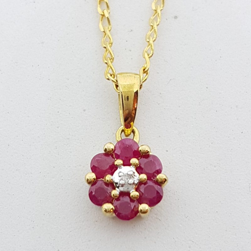 9ct Yellow Gold Natural Ruby &amp; Diamond Daisy Flower Cluster Pendant on Gold Chain