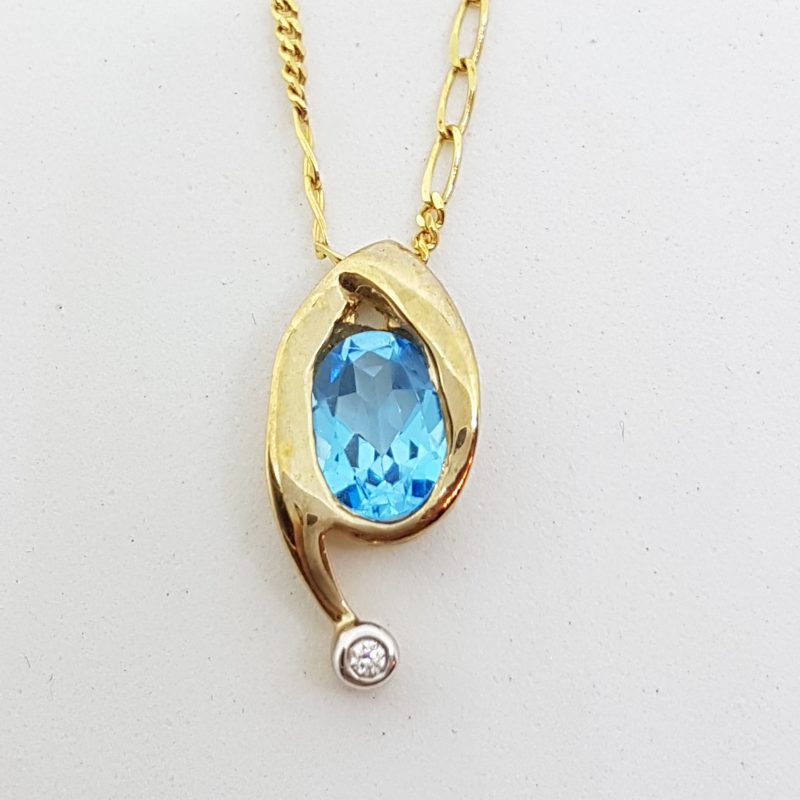9ct Yellow Gold Oval Topaz &amp; Diamond Curved Pendant on Gold Chain