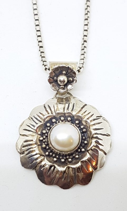 Sterling Silver Pearl Flower Pendant on Silver Chain