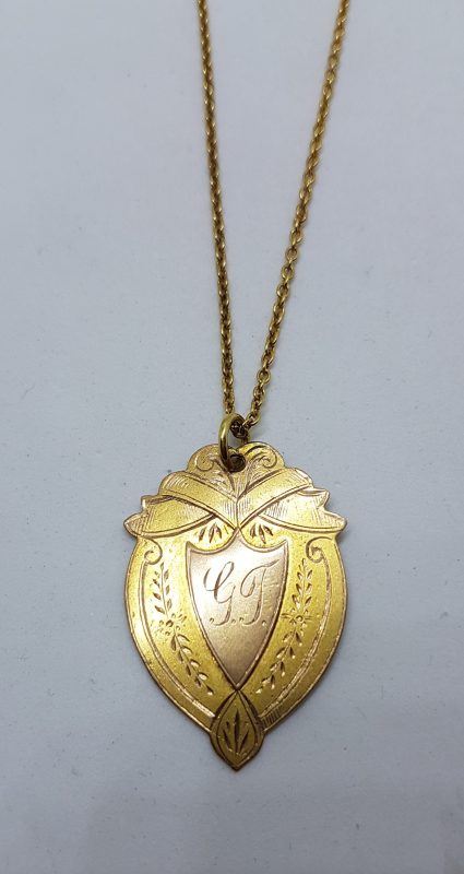 9ct Yellow Gold Shield Shape "Champion Sprint 1931" Medallion Pendant on Gold Chain