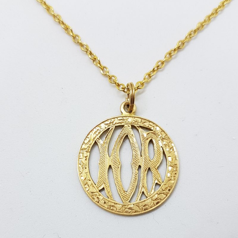 15ct Yellow Gold Ornate Round "I O R" Medallion Pendant on 9ct Gold Chain