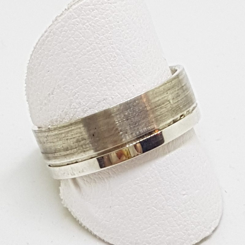 Sterling Silver Plain and Matte Pattern Wedding Band Ring - Gents / Ladies