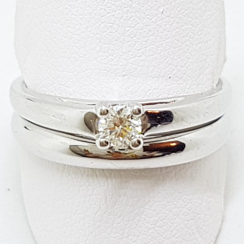 9ct White Gold Claw Set Solitaire Diamond Engagement & Wedding Ring Set