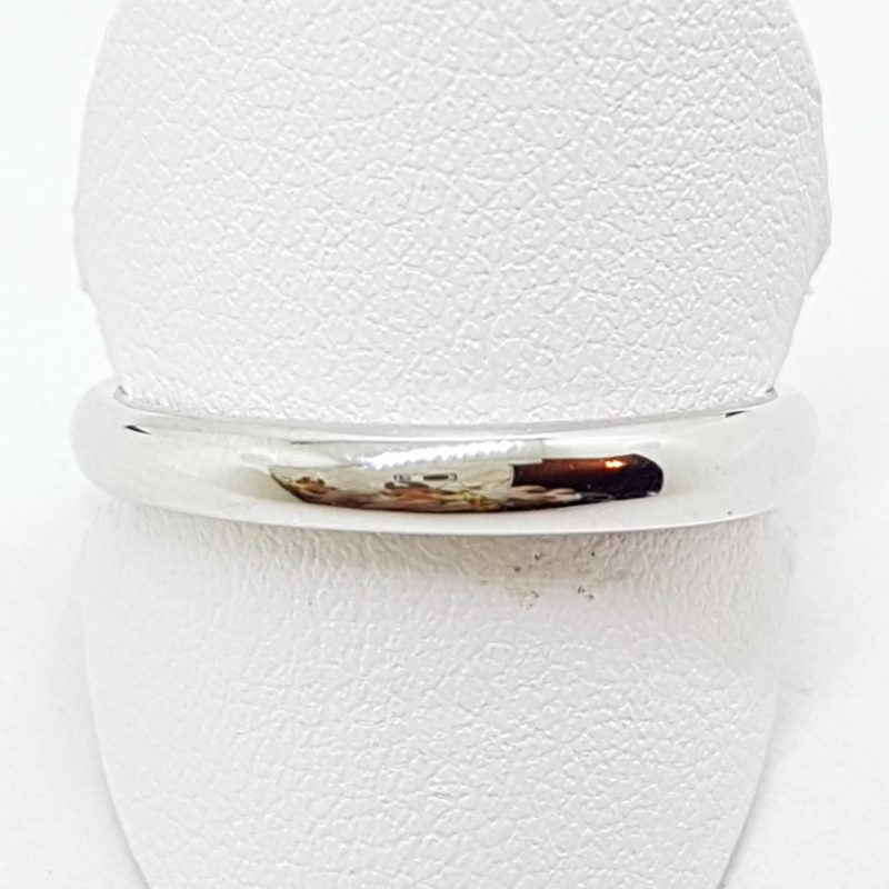 18ct White Gold Rounded Wedding Band Ring