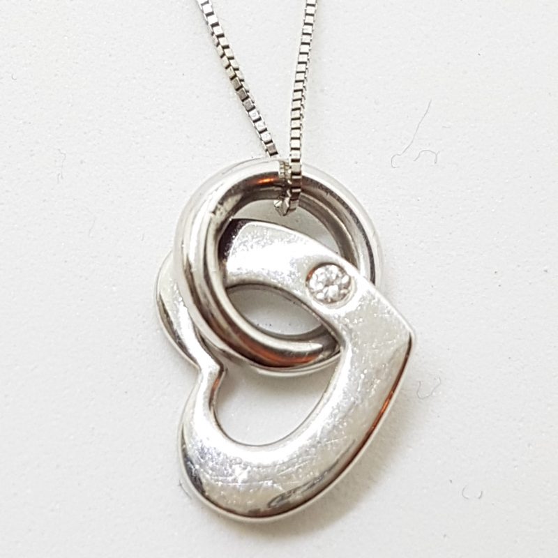 9ct White Gold Cubic Zirconia Heart Pendant