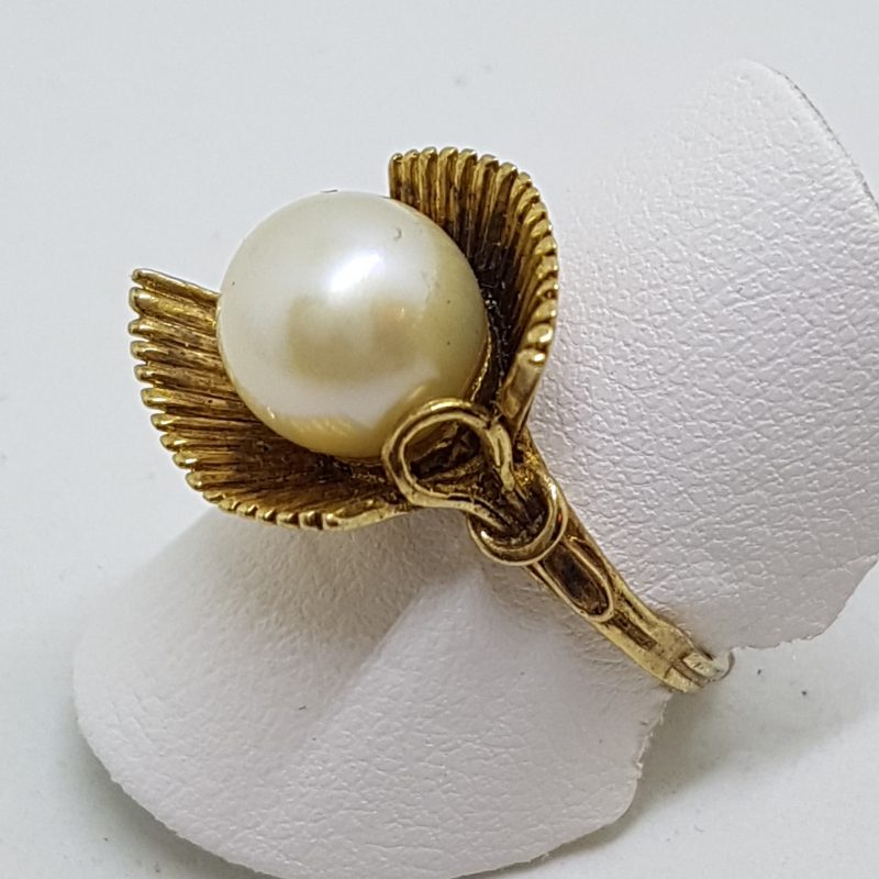 9ct Yellow Gold Large Unusual Pearl Ring