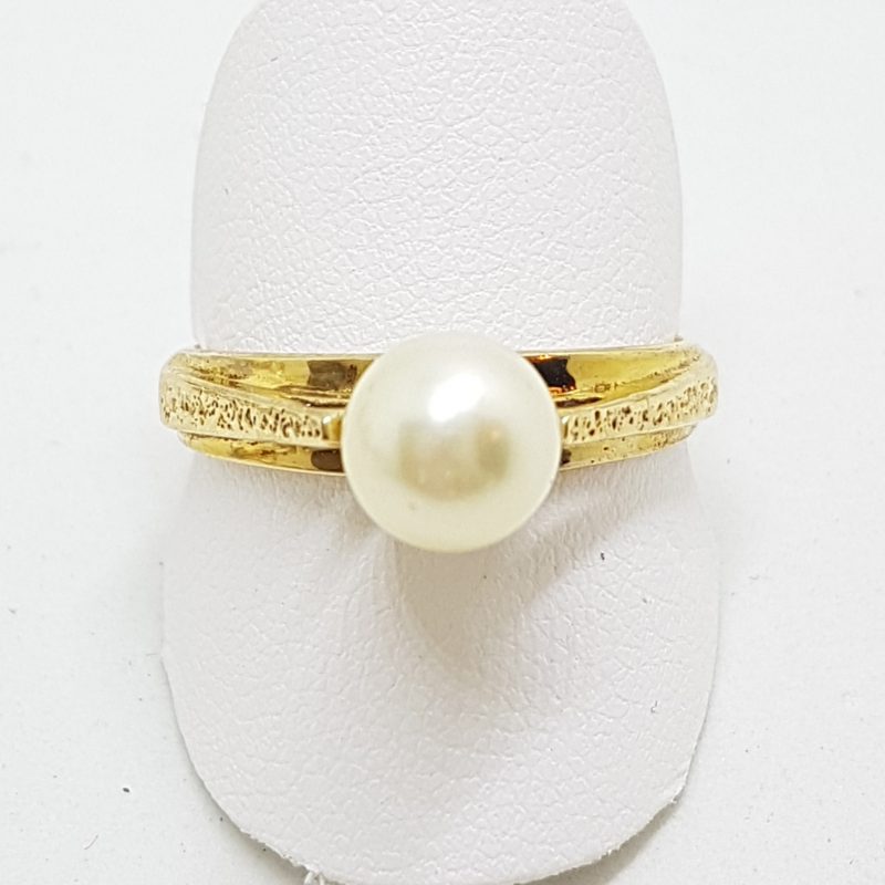 9ct Yellow Gold Pearl With Ornate Design Ring