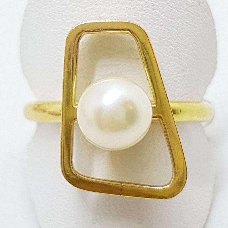 18ct Yellow Gold Large Unusual Pearl Ring