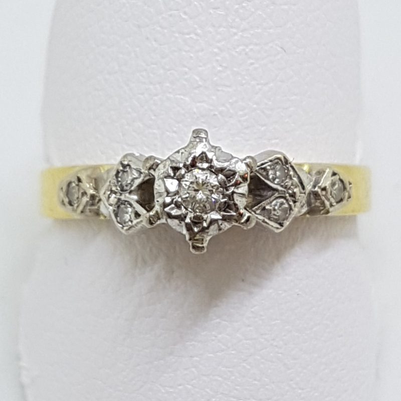 18ct Yellow Gold & Platinum Ornate Diamond Ring