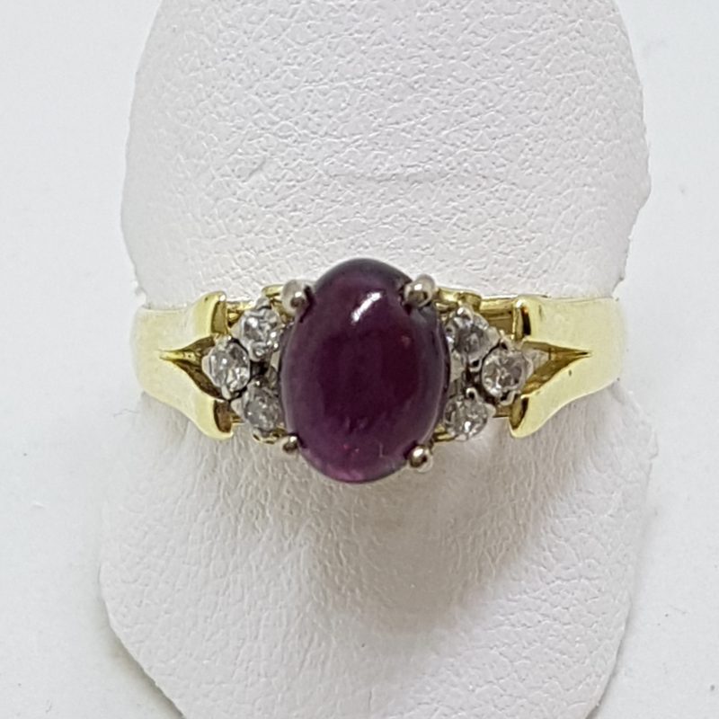 18ct Yellow Gold Oval Cabochon Cut Garnet with Diamond Ring - Antique / Vintage