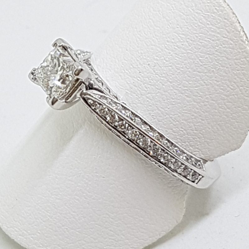 Stunning 18ct White Gold Princess Cut Diamond Engagement Ring - Square set High with Diamonds along shoulder