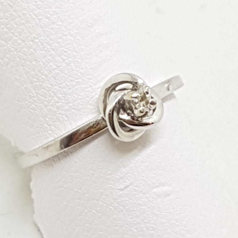 18ct White Gold Diamond Dainty Knot Ring