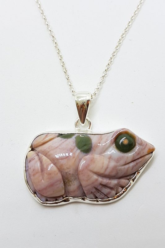 Sterling Silver Large Agate Frog Pendant on Silver Chain