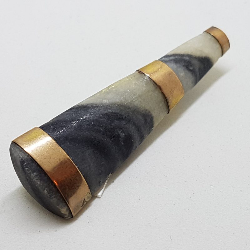 9ct Yellow Gold Grey Agate Bar Brooch