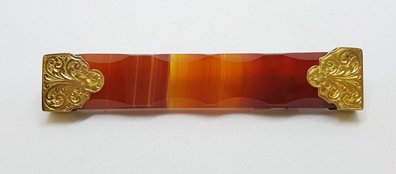9ct Yellow Gold Large/Long Red Scottish Agate Bar Brooch