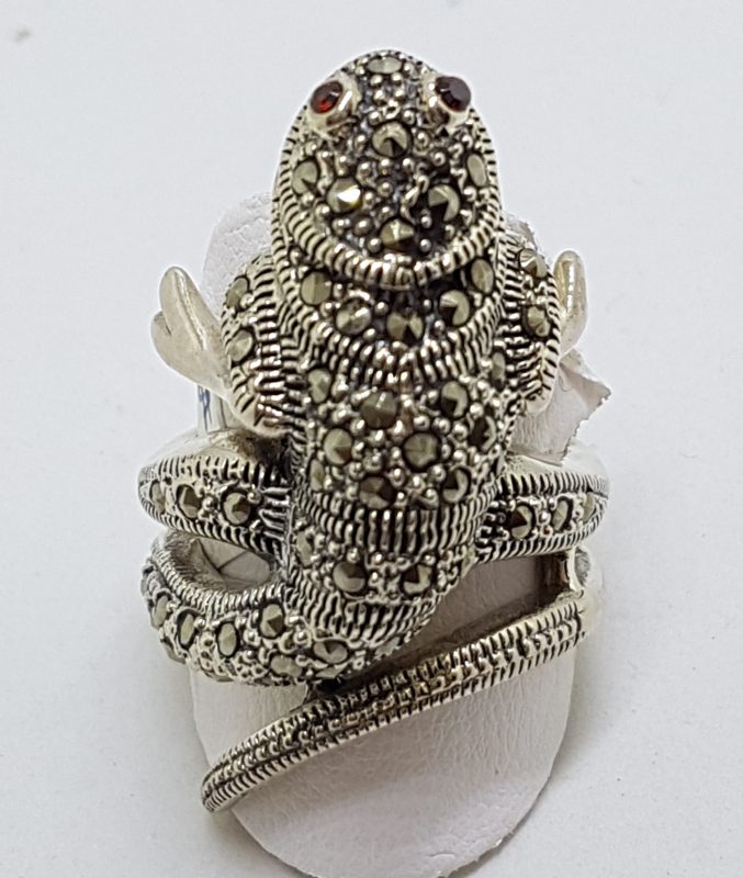 Sterling Silver Marcasite and Garnet Large Lizard/Gecko/Chameleon Ring
