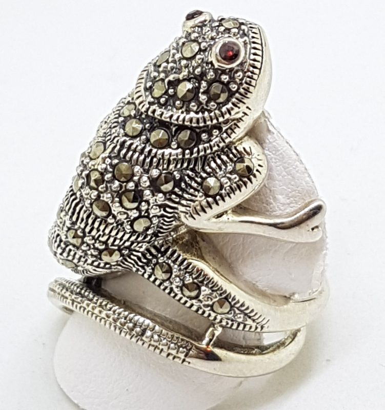 Sterling Silver Marcasite and Garnet Large Lizard/Gecko/Chameleon Ring