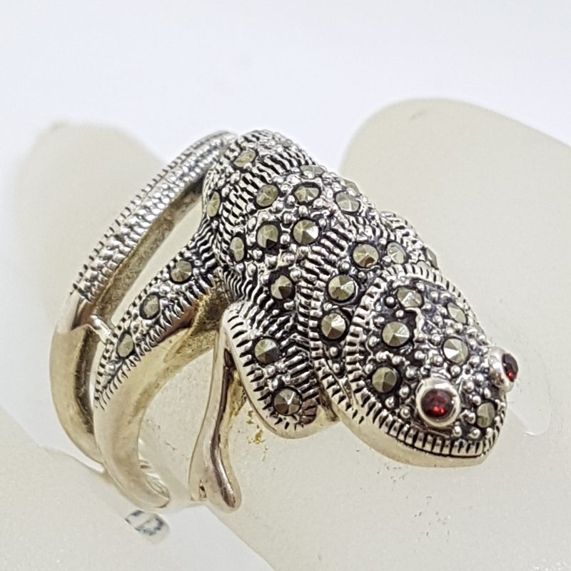 Sterling Silver Marcasite and Garnet Large Lizard/Gecko/Chameleon Ring