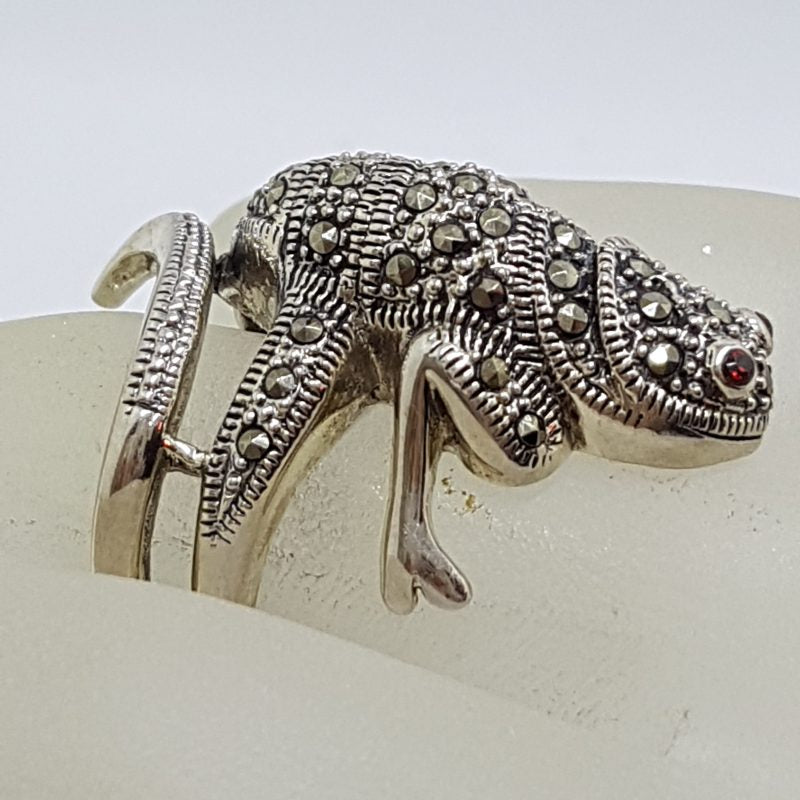 Sterling Silver Marcasite and Garnet Large Lizard/Gecko/Chameleon Ring