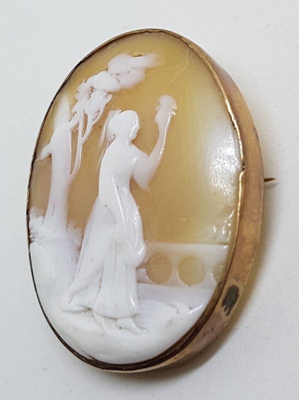 9ct Yellow Gold Large Oval Lady Scenery Cameo Brooch - Antique / Vintage