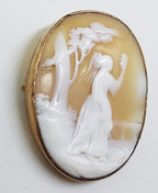9ct Yellow Gold Large Oval Lady Scenery Cameo Brooch - Antique / Vintage