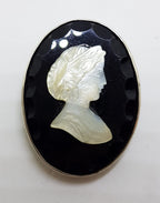 Sterling Silver Large Oval Black &amp; Mother of Pearl Lady Cameo Brooch