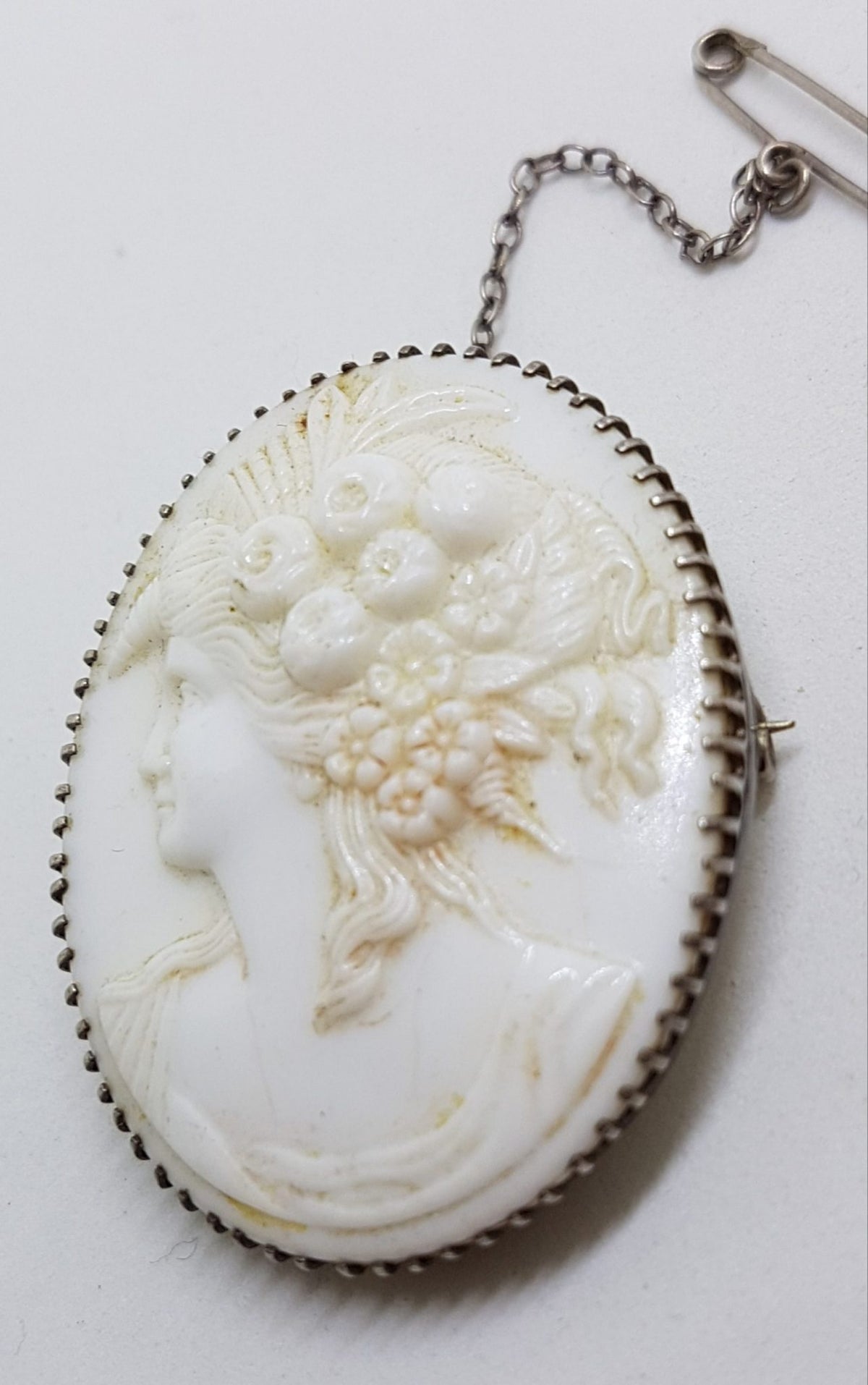 Sterling Silver Oval White Lady Cameo Brooch