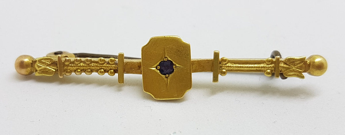 15ct Yellow Gold Natural Sapphire in Rectangular Shield Bar Brooch – Antique / Vintage