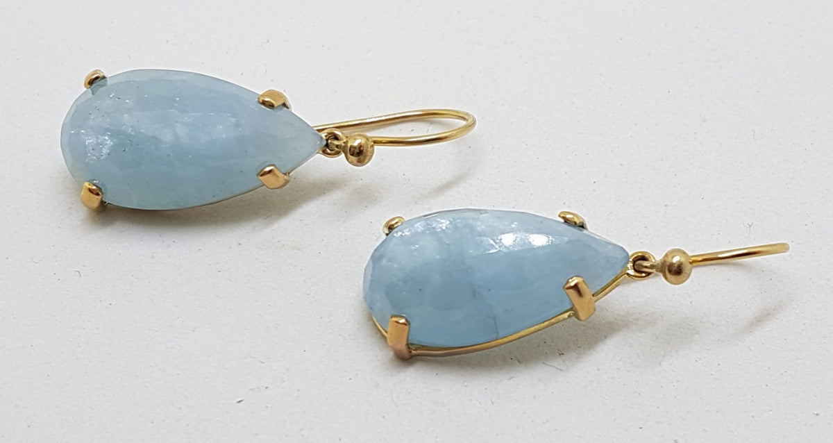 9ct Yellow Gold Teardrop / Pear Shape Aquamarine Drop Earrings