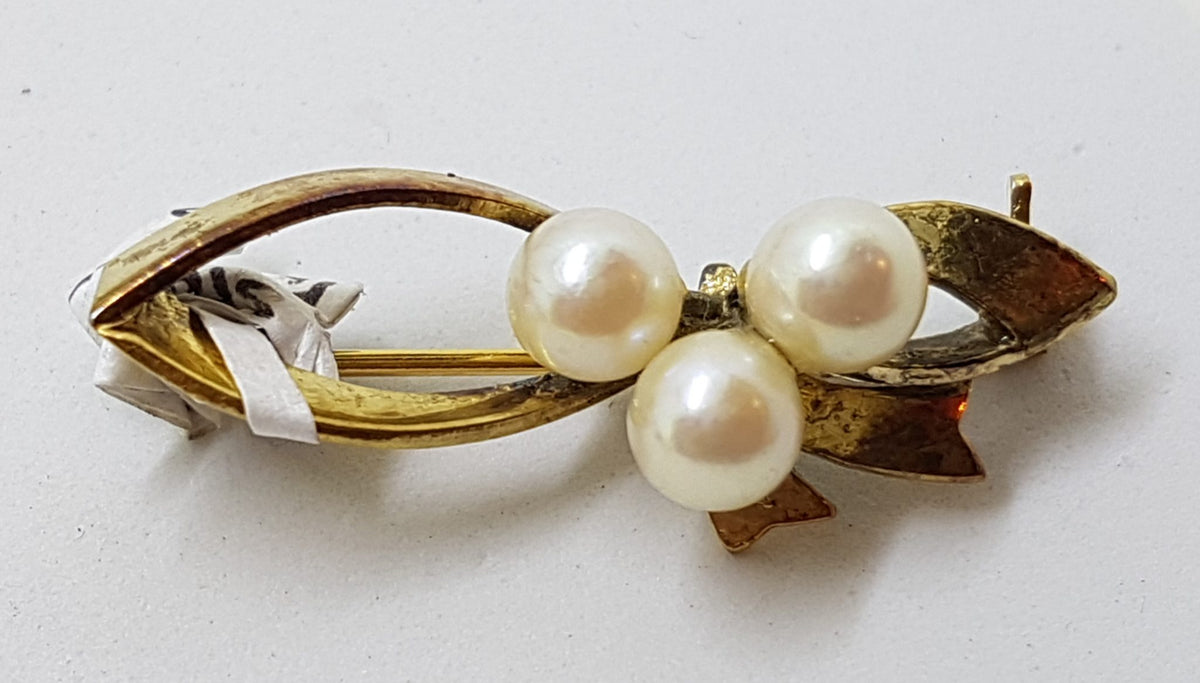 Sterling Silver Pearl Bow Brooch - Vintage
