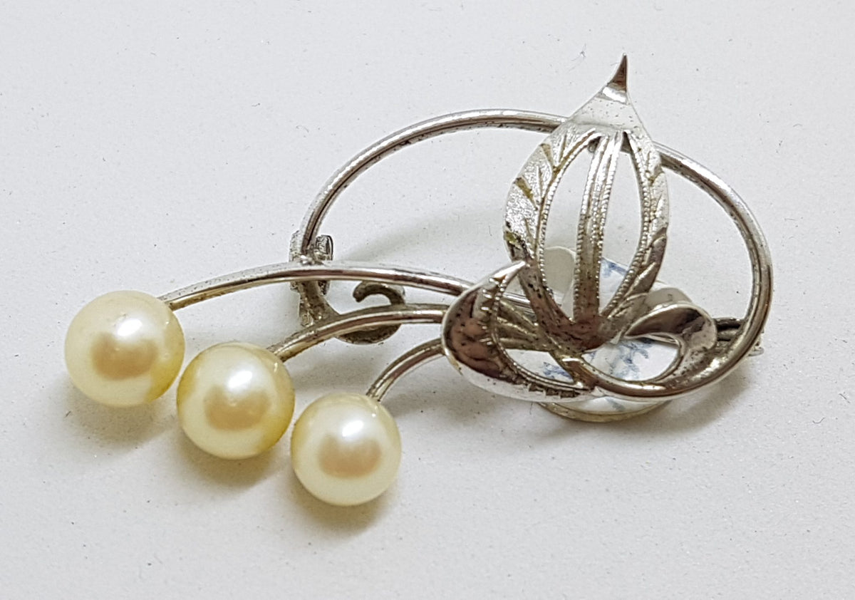 Sterling Silver Pearl Leaf Motif Brooch - Vintage