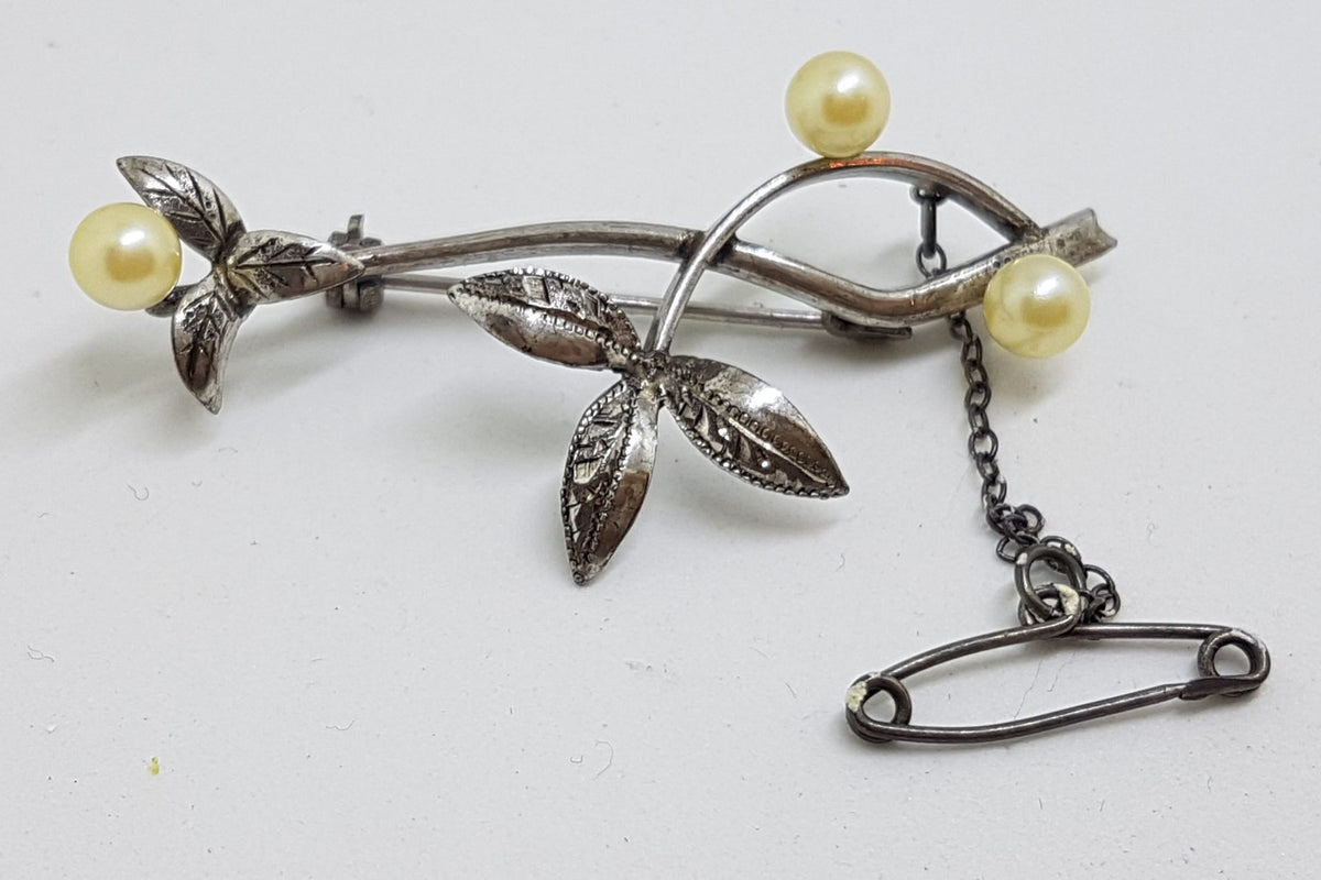 Sterling Silver Pearl Leaf Bar Brooch - Vintage