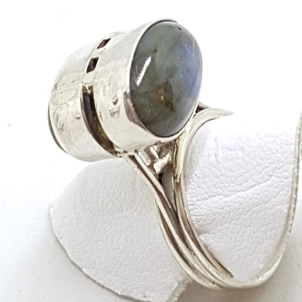 Sterling Silver Very Unusual and High Set Labradorite Ring