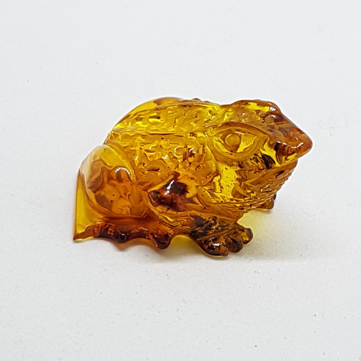 Hand Carved Natural Baltic Amber Small Frog / Toad Figurine / Statue